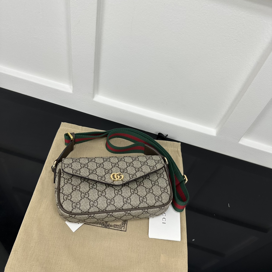 Gucci Satchel Bags